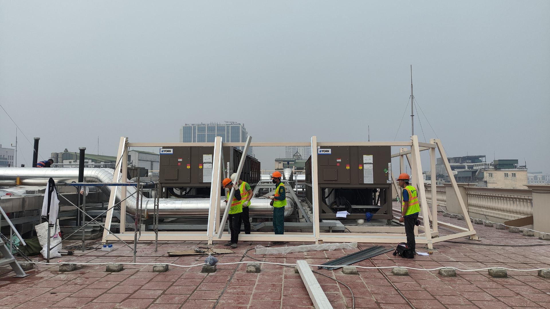 Hệ thống hàng rào cách âm HVAC tại Ritz Carlton Residences - The Grand Hà Nội